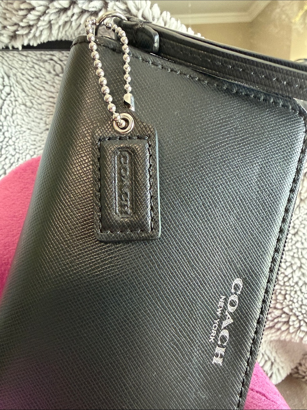 Coach Black Leather FULL Zip Wristlet Wallet with Silver Logo - Picture 4 of 7